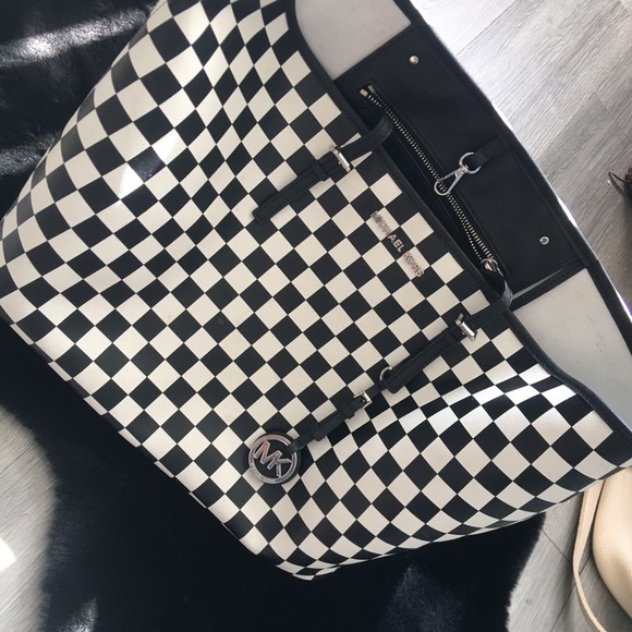 Michael Kors Handbags - Checker Michael kors tote